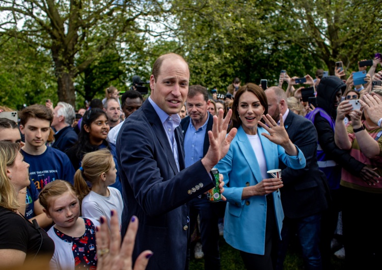 Książe William i Kate Middleton Burza w Pałacu Buckingham. Książę William i Kate Middleton znieważyli króla