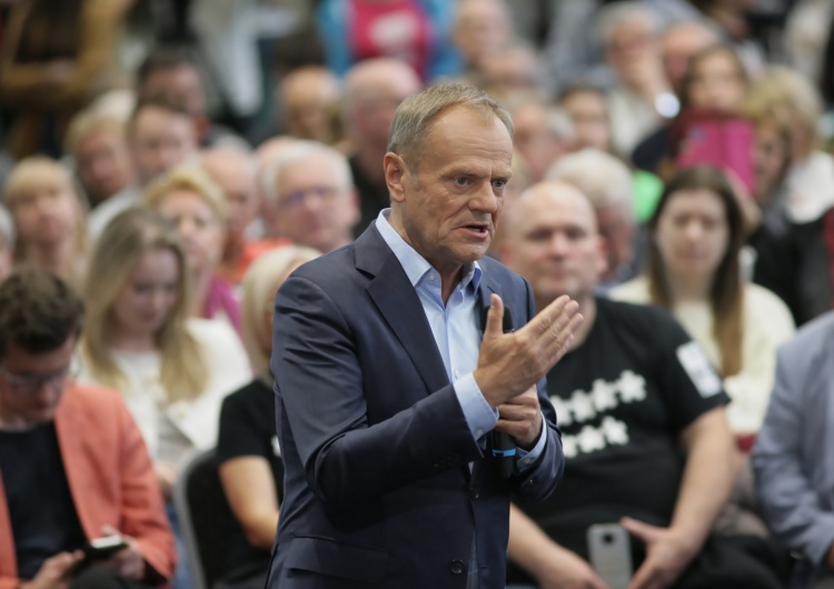 Donald Tusk Rzecznik rządu uderza w Tuska: To, co prezentuje w tej chwili, to zwykła