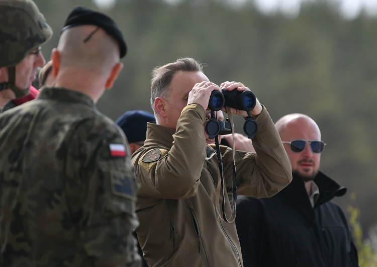 Andrzej Duda  Obcy obiekt w polskiej przestrzeni powietrznej. Jest reakcja Prezydenta