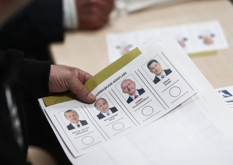 Wybory prezydenckie w Turcji Wybory prezydenckie w Turcji. Są pierwsze wyniki
