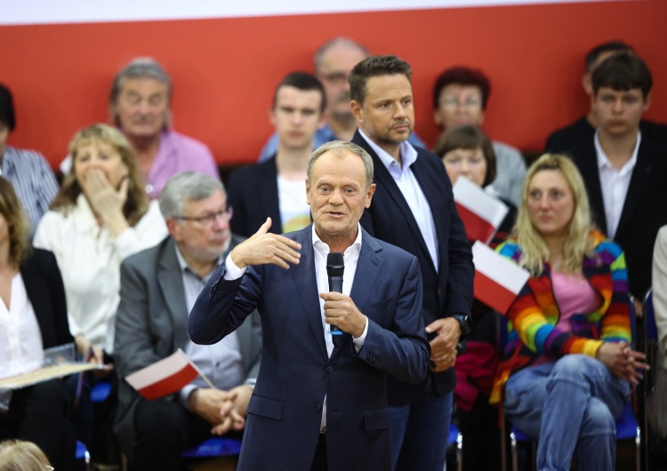 Donald Tusk Donald Tusk chce „sprawdzić” Jarosława Kaczyńskiego: „Uchwalmy waloryzację 500+ na 1 czerwca”