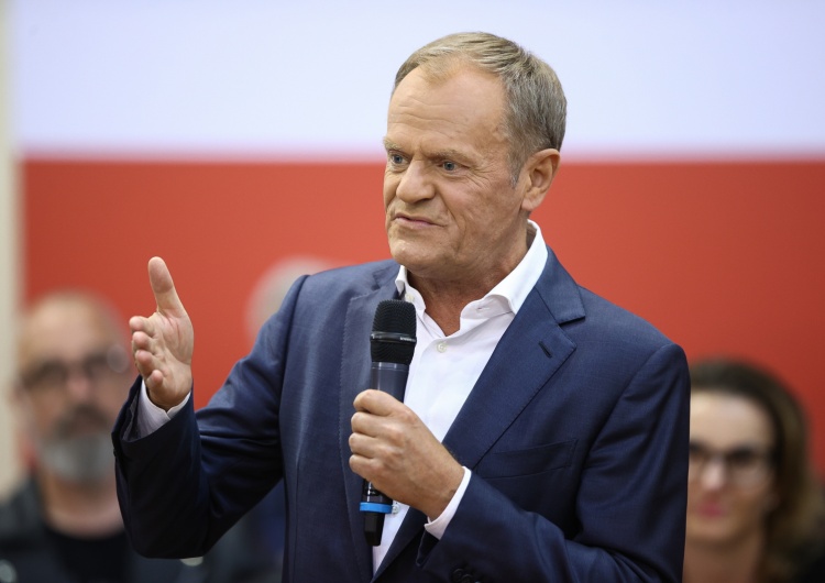 Donald Tusk Z. Kuźmiuk: Tusk o „szajbie” na punkcie uczciwości w rządzie, a 13 jego ministrów ma zarzuty prokuratorskie