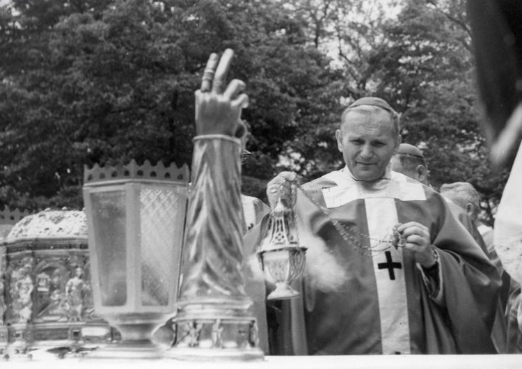 abp Karol Wojtyła, metropolita krakowski 