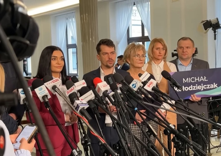 Konferencja Magdaleny Sroki i Michała Kołodziejczaka Nieoficjalnie: Koniec koalicji Agrounii z Porozumieniem. „Były oświadczyny, do ślubu nie doszło”