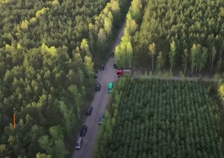 Zamość pod Bydgoszczą. Praca służb po znalezieniu niezidentyfikowanego pocisku wojskowego Rosyjska rakieta pod Bydgoszczą. Śledztwo przejmuje Prokuratura Krajowa