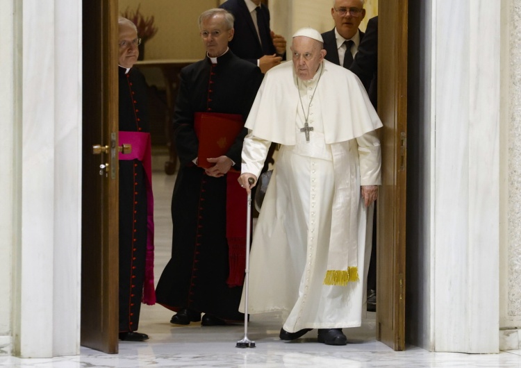Papież Franciszek Papież: w Kościele trzeba skupić się na modlitwie, miłości i głoszeniu