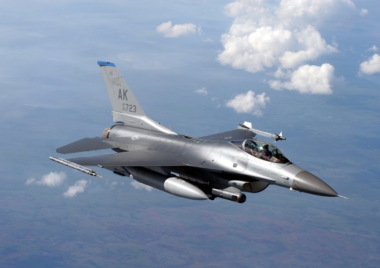 F-16 Amerykańskich Sił Powietrznych Mariusz Błaszczak: Jesteśmy gotowi, żeby szkolić ukraińskich pilotów na samolotach F-16