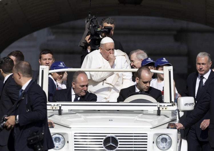 Papież Franciszek Kard. Parolin wyjaśnia niedyspozycję Franciszka