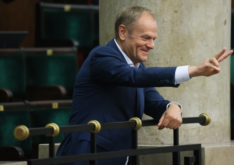 Donald Tusk Sekretarz generalny PiS o obecności D. Tuska w Sejmie: Widocznie czegoś się obawia, skoro tak śledzi los komisji ds. wpływów