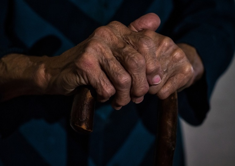 Starsza Pani. Ilustracja poglądowa Ordo Iuris: Zjawisko eutanazji. Refleksje interdyscyplinarne - konferencja naukowa
