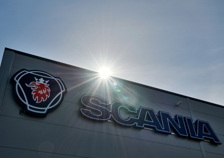 Logo Scania Scania wygasza produkcję w zakładzie w Słupsku. Do zwolnienia 847 pracowników