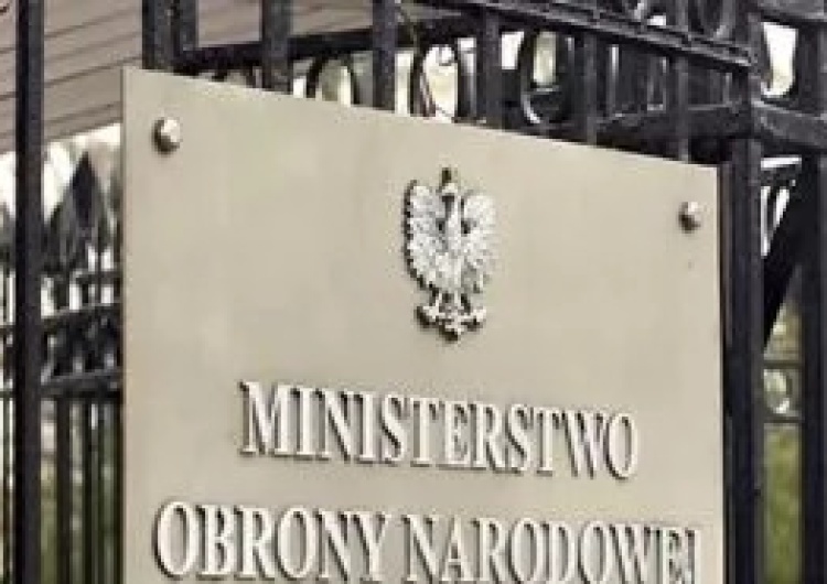 Ministerstwo Obrony Narodowej - zdjęcie poglądowe Witold Kleczkowski przewodniczącym Rady Krajowej Sekcji Pracowników Cywilnych MON NSZZ „S