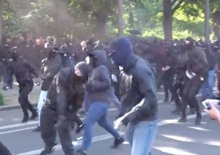  Niemcy: „Dzień X” w Lipsku. Lewicowi ekstremiści starli się z policją [WIDEO]