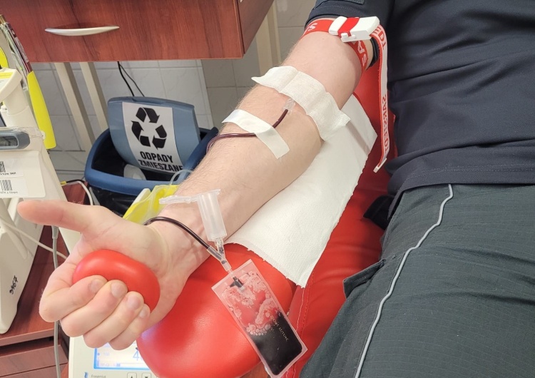  Funkcjonariusze SW z Solidarności oddali krew w ramach akcji „Podaruj życie”