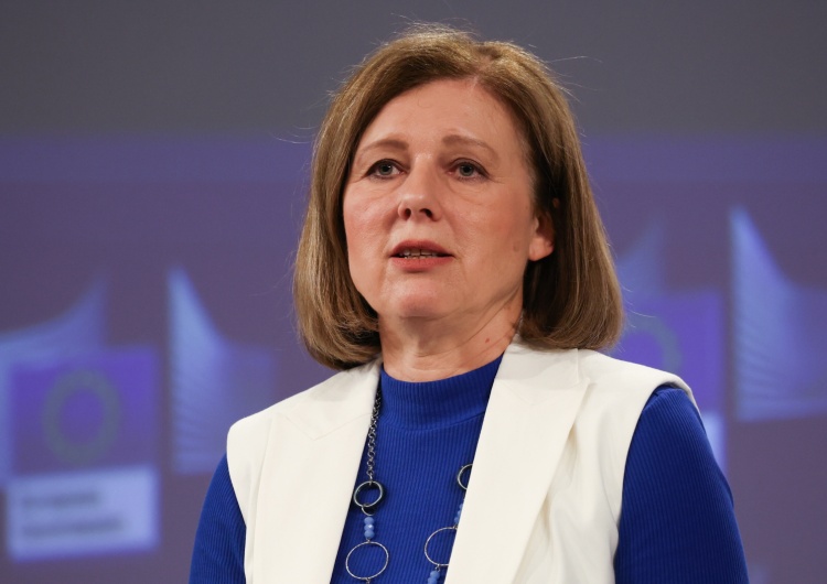 Vera Jourova Wiceszefowa KE: Nowelizacja ustawy o SN wypełnia