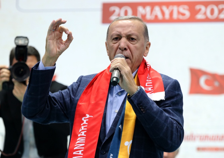 Recep Erdogan Erdogan: Szwecja nie powinna mieć wielkich oczekiwań względem szczytu NATO w Wilnie