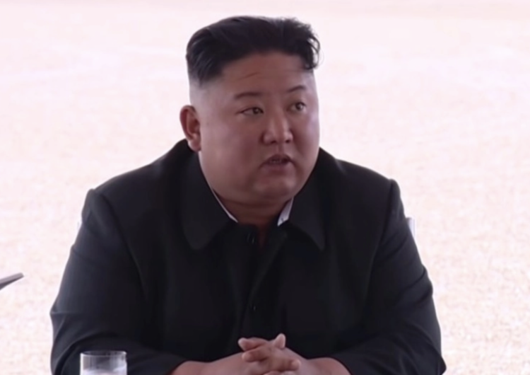 Kim Dzong Un Korea Północna wystrzeliła dwa pociski rakietowe