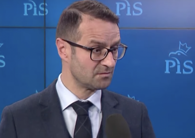Tomasz Poręba Tomasz Poręba rezygnuje ze stanowiska szefa sztabu PiS. Jest komentarz rzecznika