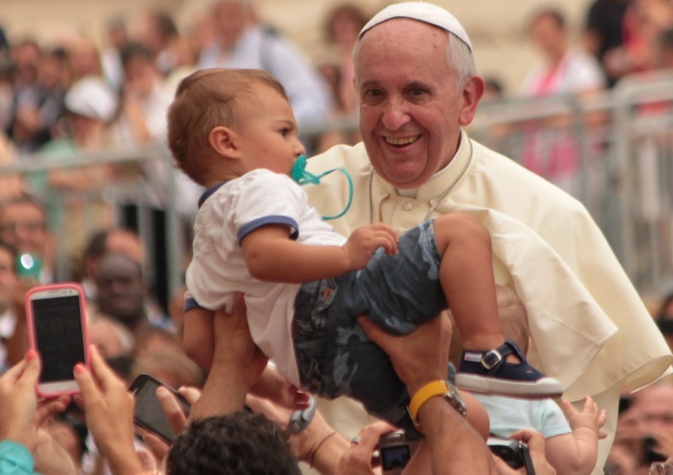 Papież Franciszek Franciszek: głośmy, że Bóg jest blisko