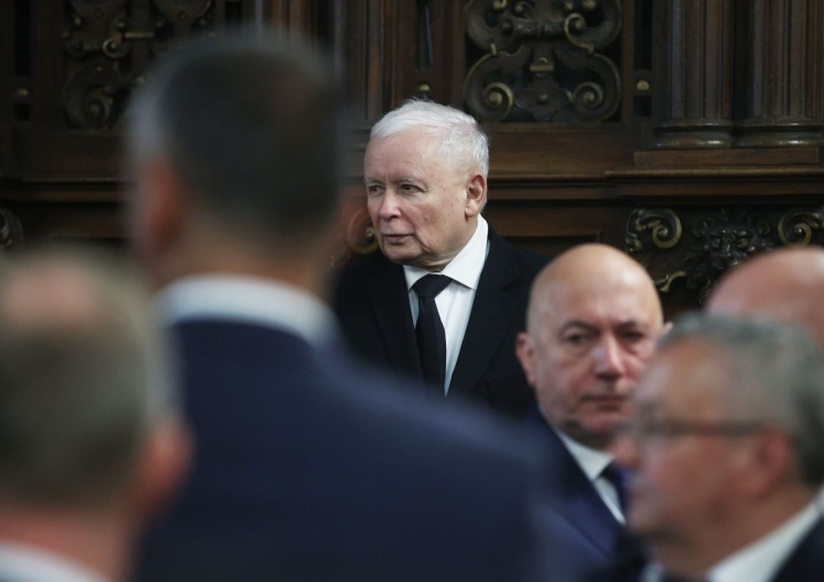 Jarosław Kaczyński To już oficjalne. Jarosław Kaczyński będzie jedynym wicepremierem w rządzie