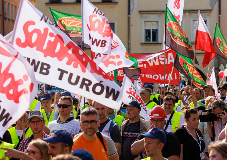 Jelenia Góra Polityk Platformy obraził członków Solidarności. Takiej reakcji internautów się nie spodziewał