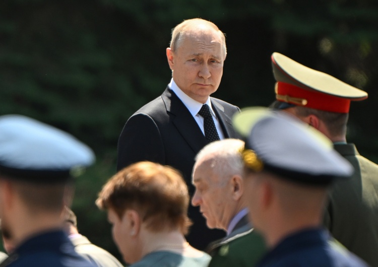 Władimir Putin Nieoficjalnie: Samolot Putina opuścił Moskwę. Zaraz po starcie wyłączył transponder