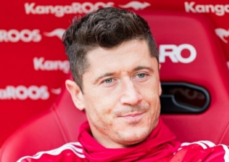 Wikimedia Lewandowski jednak odejdzie z Barcelony? Wpłynęła sensacyjna oferta za Polaka