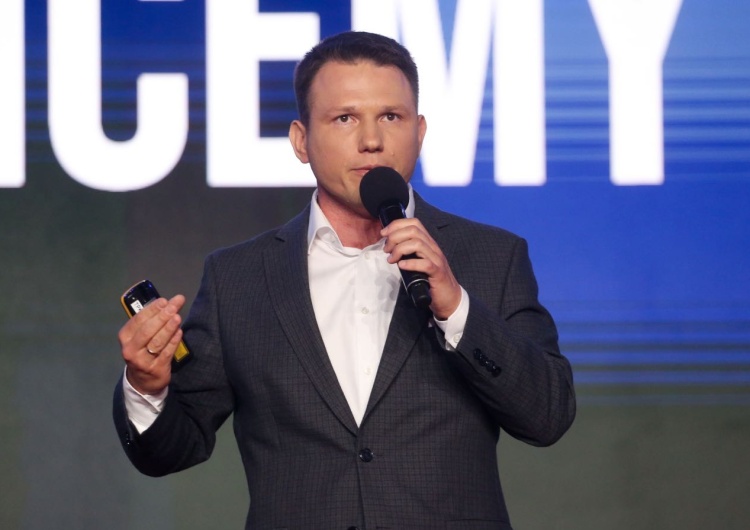 Sławomir Mentzen, jeden z liderów Konfederacji Konfederacja ma powody do radości. Zobacz najnowszy sondaż