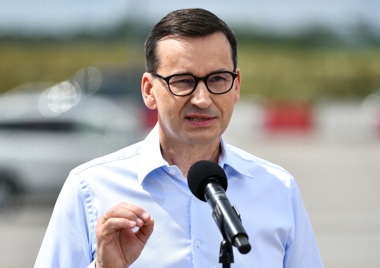Mateusz Morawiecki Premier Morawiecki: Zgodnie z obietnicą uwalniamy od opłat autostrady państwowe 