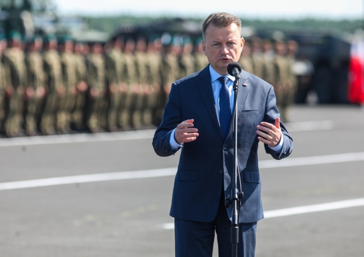 Mariusz Błaszczak Szef MON: „Silna Biało-Czerwona” to hasło tegorocznych obchodów Święta Wojska Polskiego
