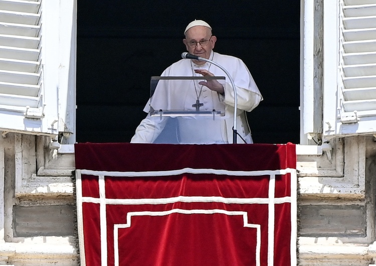 Papież Franciszek Papież: Nasze życie jest pełne cudów
