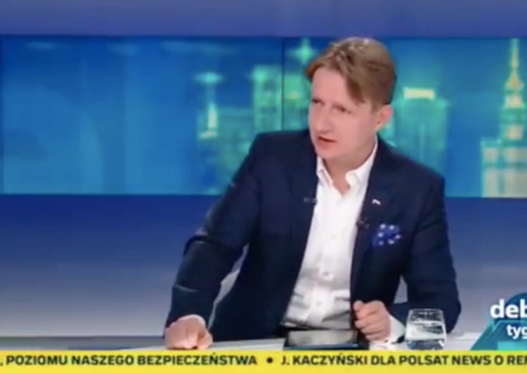 Dr Artur Bartoszewicz „Łamią prawa człowieka”. Dziennikarz Polsat News zmasakrował na antenie Tuska, von der Leyen i Webera [WIDEO]