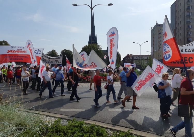 Pikieta Solidarności - zdjęcie poglądowe Będzie strajk ostrzegawczy i pikieta wspierająca pracowników HKScan