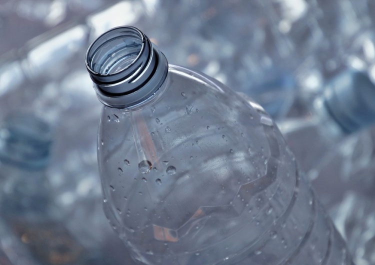 Zdjęcie ilustracyjne Kaucja za plastikowe butelki i puszki. Jest decyzja Sejmu