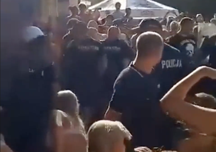 Bytom W Bytomiu niemal doszło do samosądu. Obcokrajowcy zaczepiali dzieci. Ostra reakcja Polaków [WIDEO]