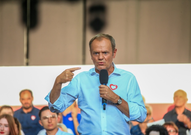 Donald Tusk Zbigniew Kuźmiuk: „Drużyna afer Tuska”, czyli ministrowie jego rządu z zarzutami prokuratorskimi