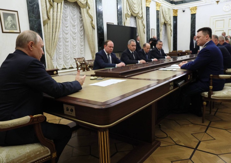 Posiedzenie rosyjskiego rządu Rosyjski MON: Wszystkie statki płynące na Ukrainę przez Morze Czarne uznajemy za jednostki wojskowe