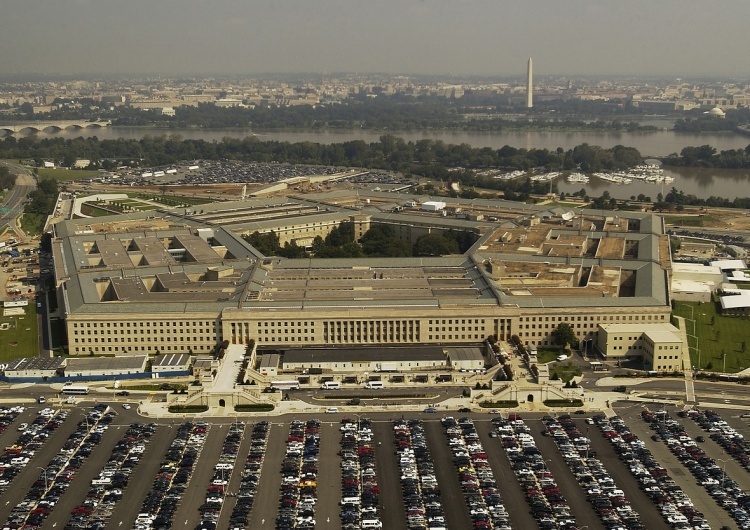 Pentagon  Pentagon: Kontrwywiad prowadzi śledztwo w sprawie żołnierza, który uciekł do Korei Północnej