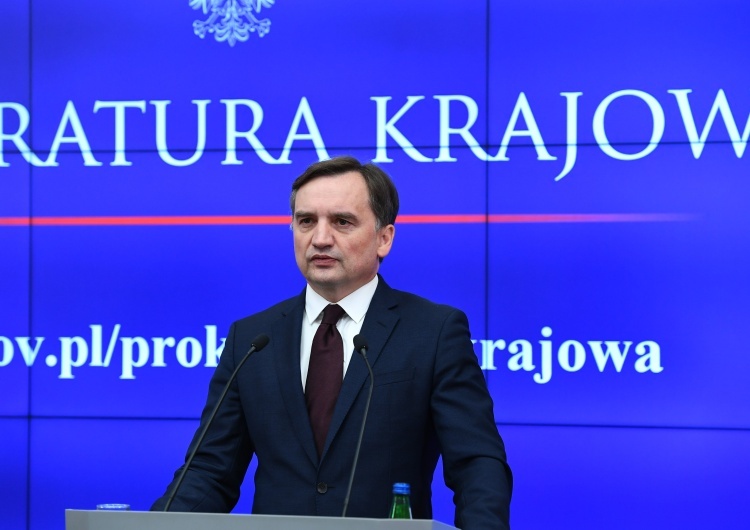 Zbigniew Ziobro Ziobro: Podpis prezydenta pod ustawą dot. płatności gotówką to obrona wolności Polaków