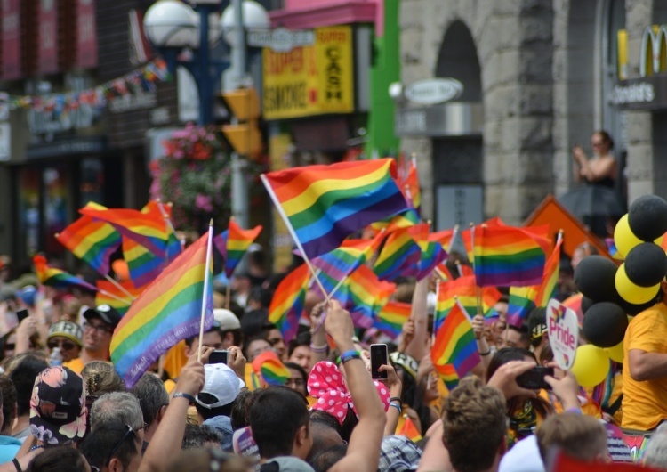 Zdjęcie ilustracyjne Koniec Gay Pride Amsterdam. Powodem... zbyt wielu białych homoseksualistów