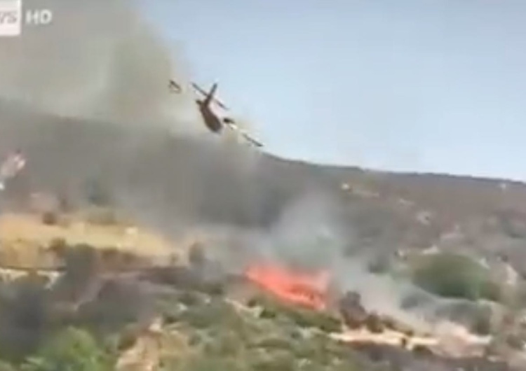 Nagranie opublikowane przez telewizję ERT Tragiczny wypadek w Grecji. Rozbił się samolot gaszący pożary [WIDEO]