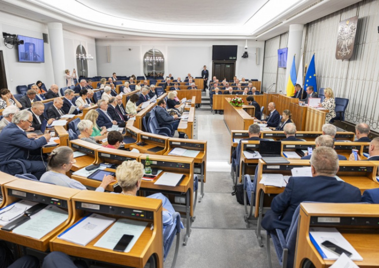 Senat RP Nowelizacja tegorocznego budżetu wraca do senackiej komisji