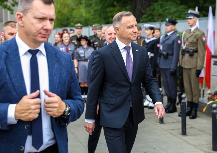 Andrzej Duda Prezydent podpisał ustawę o delegowaniu kierowców