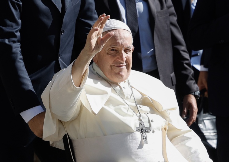 Papież Franciszek Franciszek w Lizbonie: Czyny miłości są darem przede wszystkim dla tych, którzy je czynią