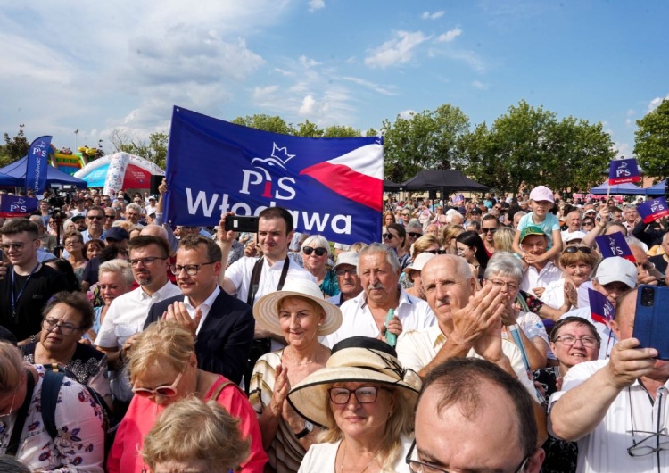 Piknik PiS w Chełmie Portal WP grzmi o pobieraniu opłat za jedzenie na pikniku PiS. Bochenek: „Dziennikarze jedli za darmo”