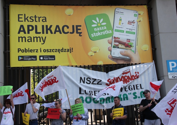 Odwet za pikietę? Przewodnicząca „S” w Stokrotce: Pracodawca wyszukuje te osoby i nie przedłuża im umowy
