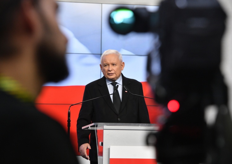 Jarosław Kaczyński Pierwsze pytanie referendalne. Jarosław Kaczyński wydał oświadczenie