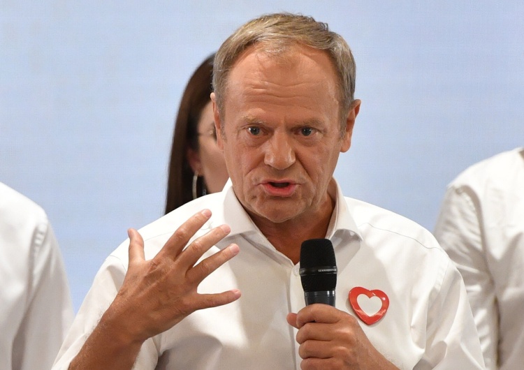 Donald Tusk Zbigniew Kuźmiuk: Opozycja chce bojkotować referendum, a przecież powinni głosować 4xTak