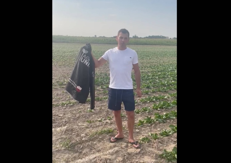 Mariusz Borowiak / Facebook „Nie ma już Agrounii”. Młodzi rolnicy publikują w sieci nagrania z niszczenia symboli ugrupowania Kołodziejczaka [WIDEO]
