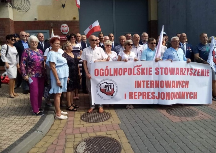  Elbląska Solidarność uczciła 41. rocznicę pacyfikacji protestu internowanych działaczy opozycji w Kwidzynie